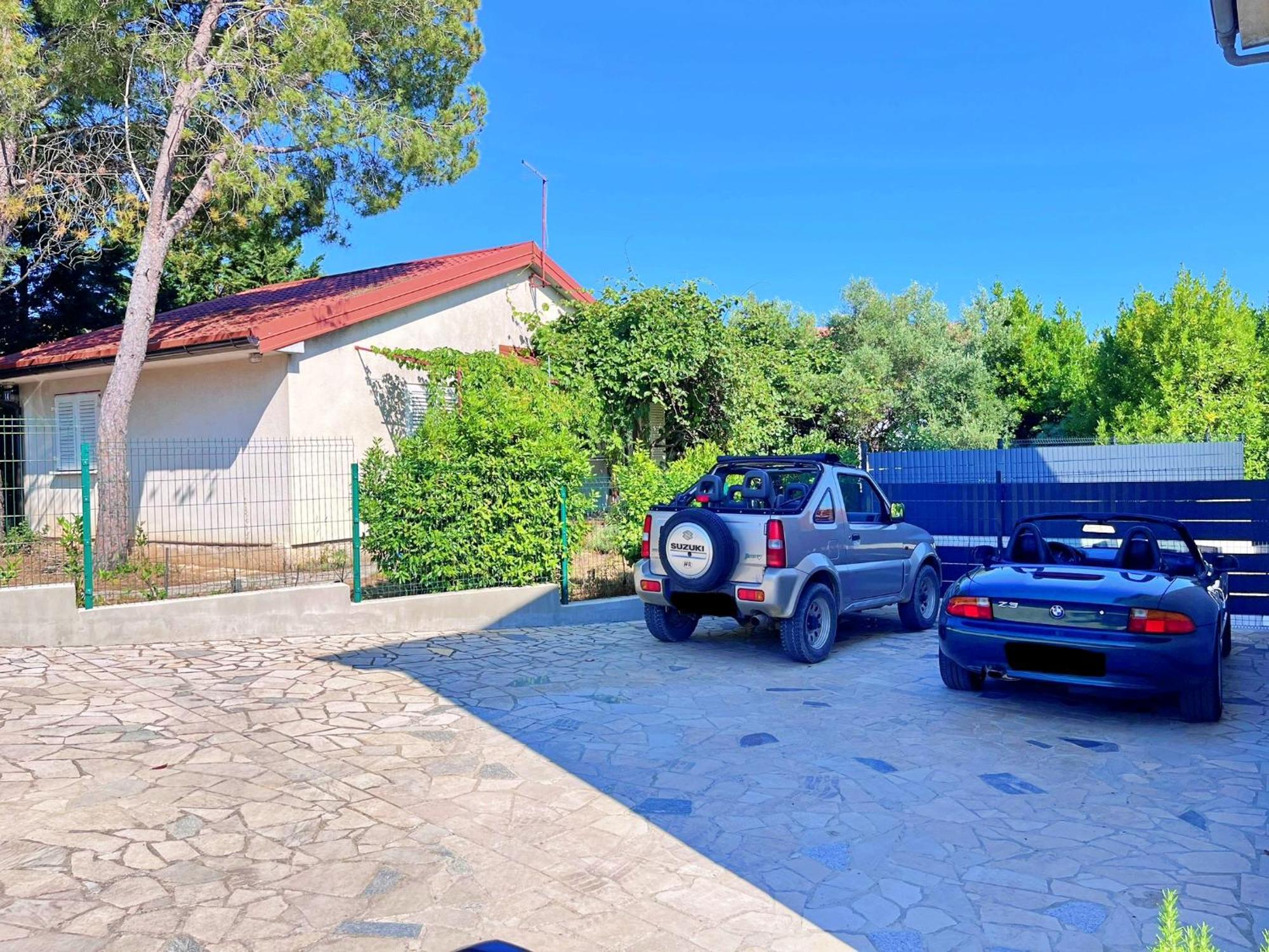 Adria Holiday Home ปิเนซิตซี ภายนอก รูปภาพ