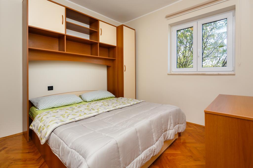 Adria Holiday Home ปิเนซิตซี ภายนอก รูปภาพ