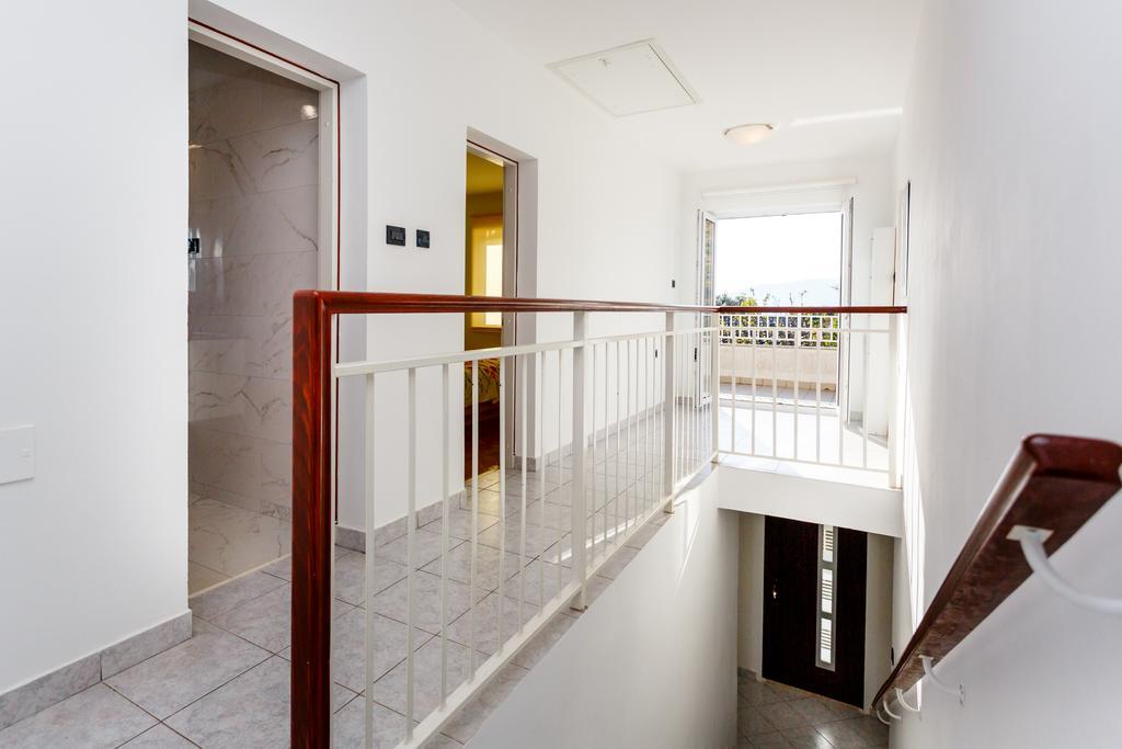 Adria Holiday Home ปิเนซิตซี ภายนอก รูปภาพ